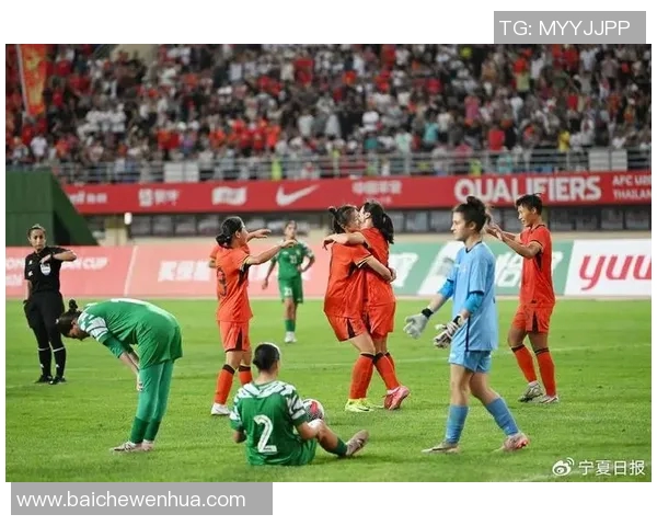 中国足球迎战叙利亚队全力争胜期待精彩对决展现球队新风貌